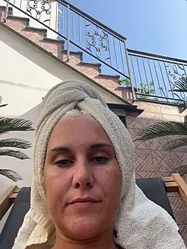 Sofia beee online show from 07-28-26, 03:21