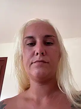 Sofia beee online show from 07-28-26, 04:39