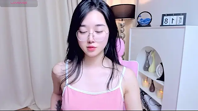 miuu6868 online show from 06-18-26, 09:14