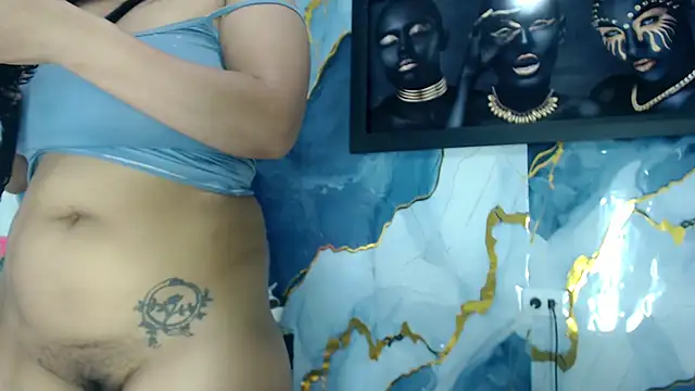 Yasmine Tapias online show from 07-17-26, 10:36