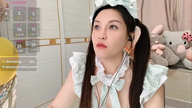 LisaQQQ online show from 06-03-26, 02:33