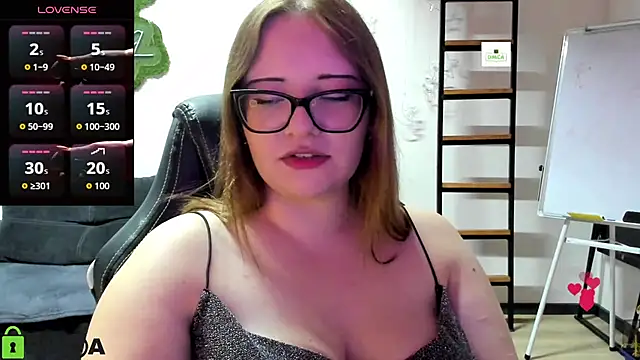 JuliNy x online show from 07-20-26, 12:29