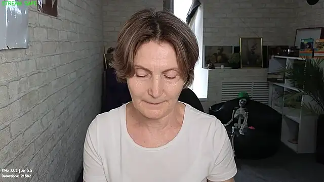 Snapshot of Mabel_Magic chatting on 07-18-26, 12:31 Mabel Magic online show from 07-18-26, 12:31