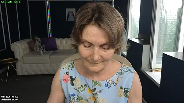 Snapshot of Mabel_Magic chatting on 07-24-26, 12:58 Mabel Magic online show from 07-24-26, 12:58