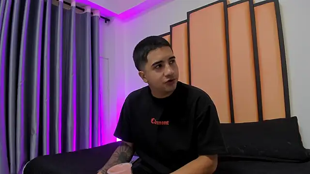 Mily Mark online show from 07-21-26, 07:38