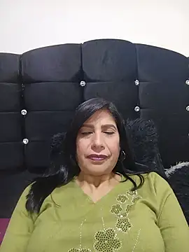 Snapshot of Samantha01_Rosse01 chatting on 05-25-26, 10:27 Samantha01 Rosse01 online show from 05-25-26, 10:27