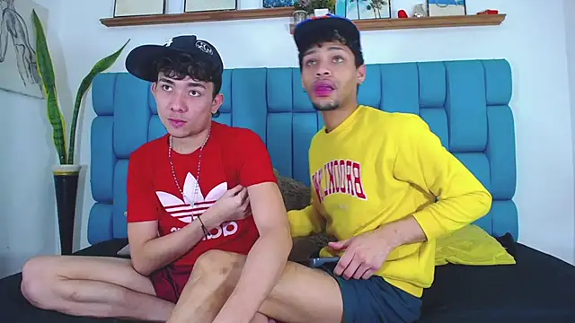 STRANGER BOYS online show from 07-16-26, 11:33