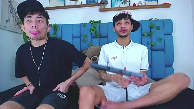 STRANGER BOYS online show from 07-18-26, 11:19