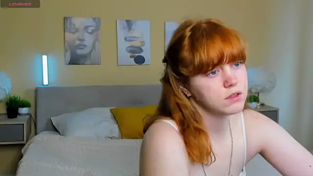 ReneeFoxy  online show from 07-08-26, 12:59
