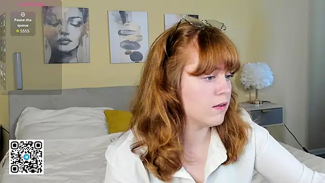 ReneeFoxy  online show from 07-18-26, 12:48