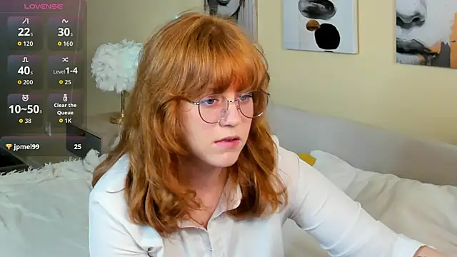 ReneeFoxy  online show from 07-19-26, 12:47
