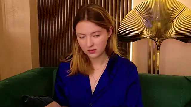 Laura Stellar online show from 07-18-26, 05:33