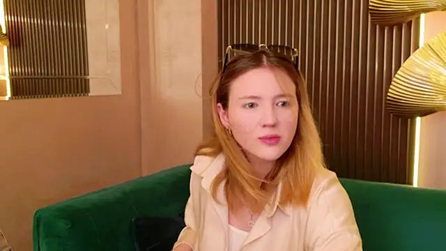 Laura Stellar online show from 07-20-26, 05:33