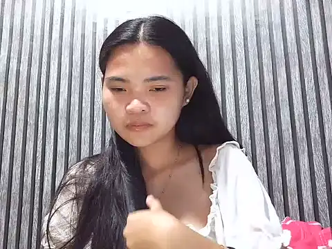 Snapshot of ClaritaMoore1 chatting on 05-27-26, 02:25 ClaritaMoore1 online show from 05-27-26, 02:25