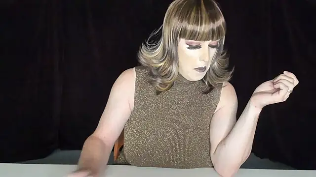 Snapshot of Danielle_tv33 chatting on 09-12-25, 04:29 Danielle tv33 online show from 09-12-25, 04:29