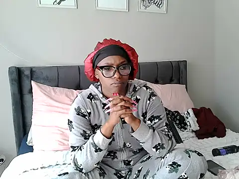 MissLaToYa online show from 06-29-26, 12:05