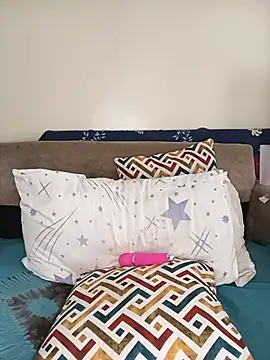 honeyspun online show from 07-18-26, 06:28
