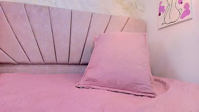 ariana florez  online show from 07-27-26, 07:10