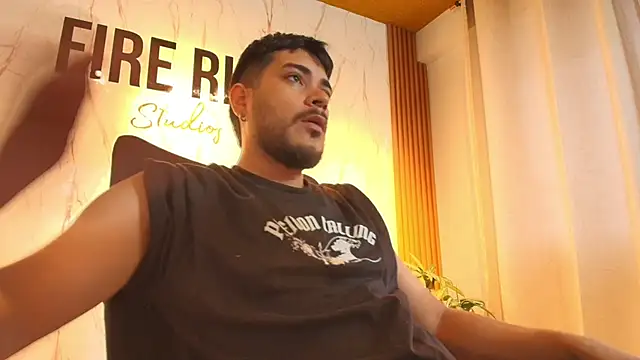 YayoDelRey online show from 06-08-26, 01:33