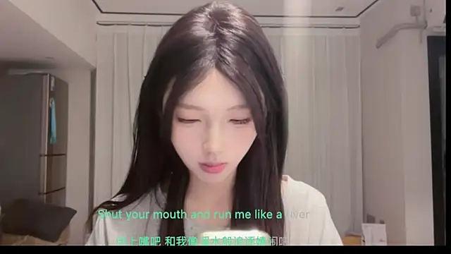 Snapshot of ZhaoZhao chatting on 05-28-26, 01:30 ZhaoZhao online show from 05-28-26, 01:30