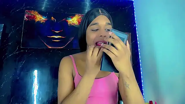 SaramyBigcock online show from 07-17-26, 05:03