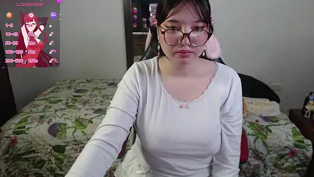 Hinata kawaii online show from 06-08-26, 09:31