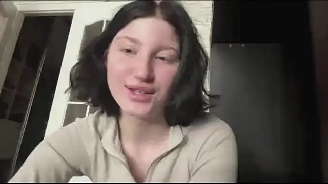 MckenzieOliver online show from 05-31-26, 07:59