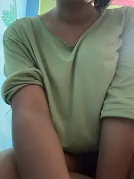 callme-sugarpieee online show from 05-28-26, 12:24