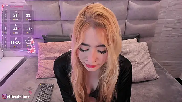 EllieAdeline online show from 07-28-26, 03:57