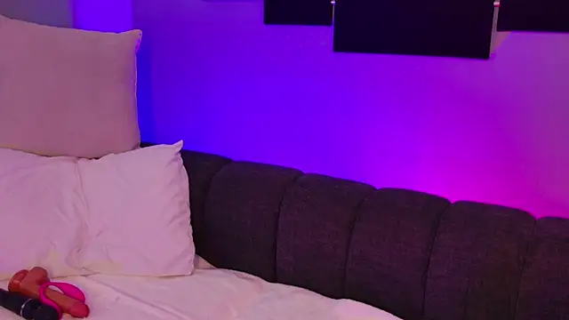 ambar midnigth online show from 06-24-26, 04:00