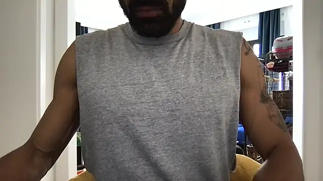 Snapshot of omni_fit chatting on 05-30-26, 02:25 omni fit online show from 05-30-26, 02:25