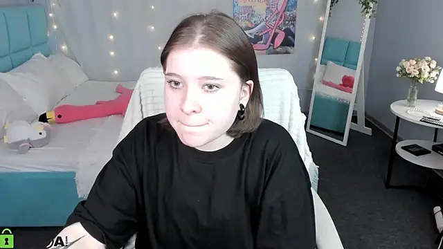 Kylie-Voss online show from 06-14-26, 03:08