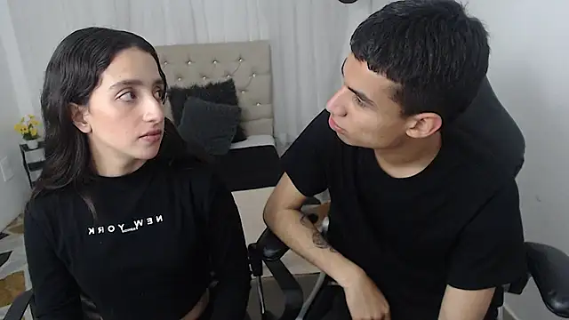 Danna and Joshua online show from 07-08-26, 12:20