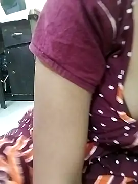 Snapshot of Hot-Sneha2 chatting on 06-19-26, 05:45 Hot-Sneha2 online show from 06-19-26, 05:45