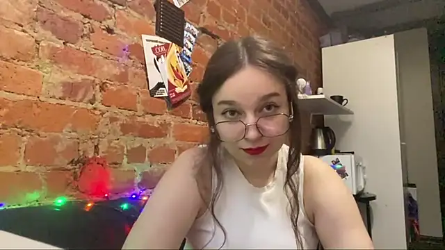 DaliLove online show from 05-31-26, 06:09