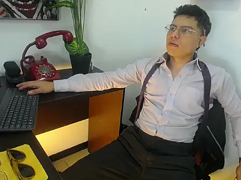 AquilesTaylor online show from 07-18-26, 12:53