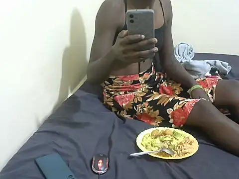 Snapshot of cute_avy0 chatting on 06-10-26, 07:13 cute avy0 online show from 06-10-26, 07:13