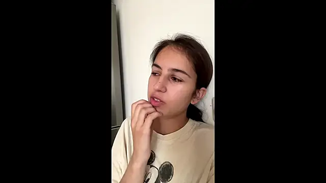 SindyKay online show from 06-16-26, 05:10