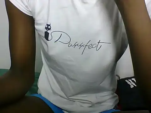 flirtycharm20 online show from 07-19-26, 04:33