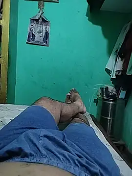 Snapshot of mature_boy_patna chatting on 06-11-26, 03:04 mature boy patna online show from 06-11-26, 03:04