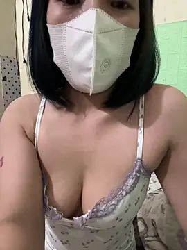 Miulee11 online show from 06-08-26, 11:32