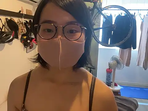 Snapshot of genki_energetic chatting on 06-14-26, 02:24 genki energetic online show from 06-14-26, 02:24