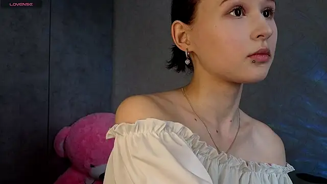 ViviHooser online show from 07-24-26, 10:13