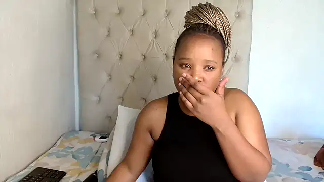 Lihle 00 online show from 07-21-26, 10:39