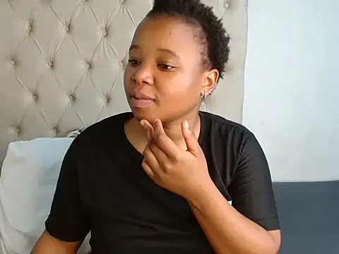 Lihle 00 online show from 07-28-26, 03:02