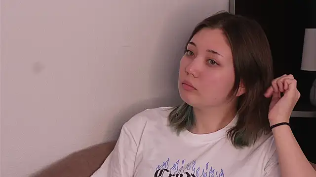 KatelynTrocinski online show from 06-01-26, 12:07
