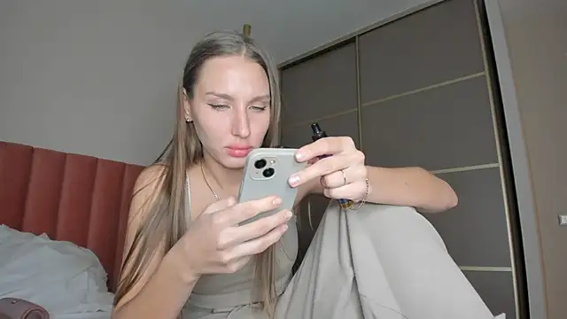 SofiClimbing online show from 12-30-24, 10:32