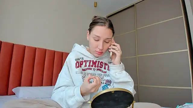 SofiClimbing online show from 01-19-25, 04:44