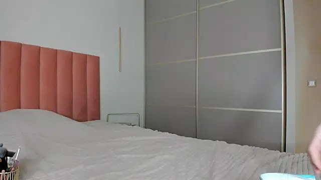 SofiClimbing online show from 02-18-25, 12:48