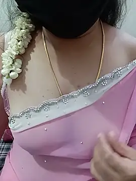 Snapshot of Anushka_tamil_kannada chatting on 07-07-26, 06:47 Anushka tamil kannada online show from 07-07-26, 06:47